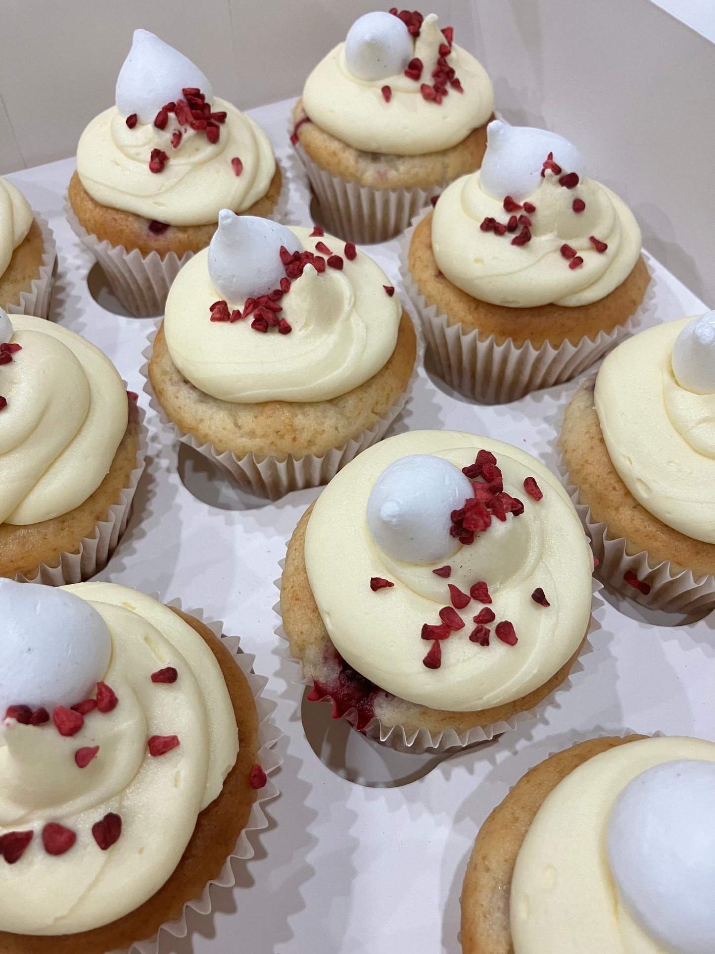 Deluxe Cupcakes - Box of 12