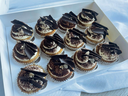 Deluxe Cupcakes - Box of 12