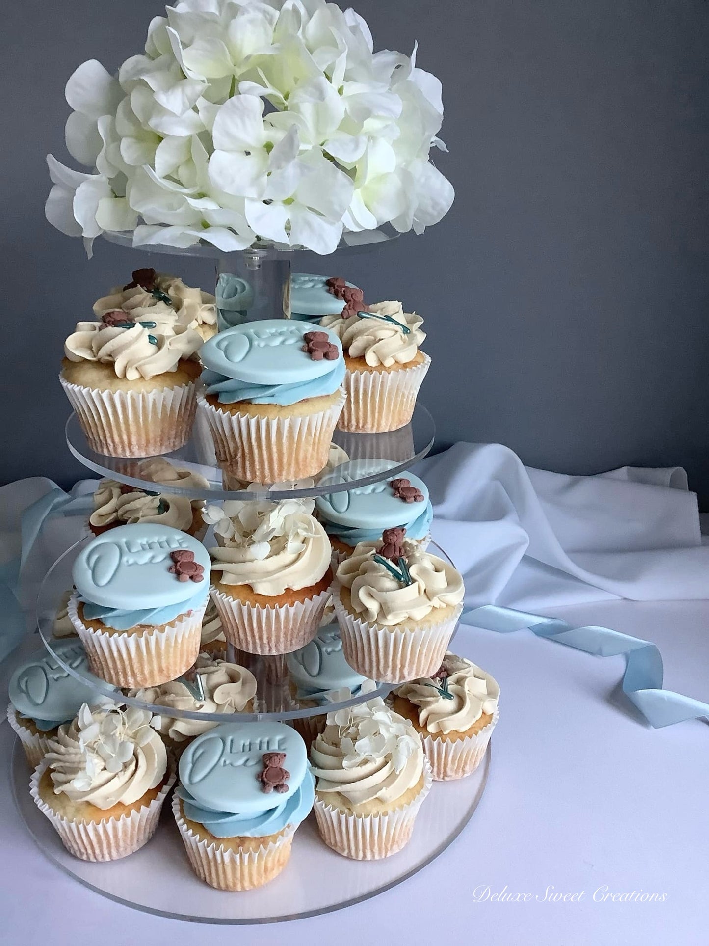 6 Tier Acrylic Cupcake Stand