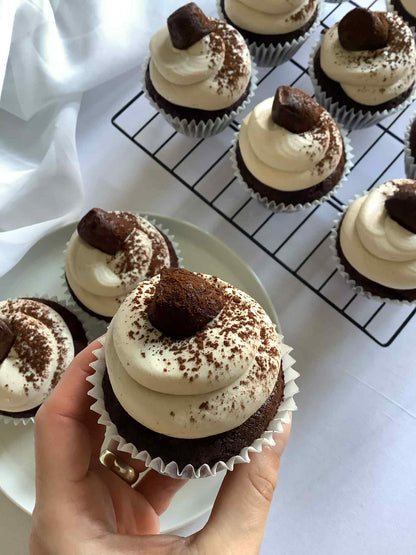 Deluxe Cupcakes - Box of 12
