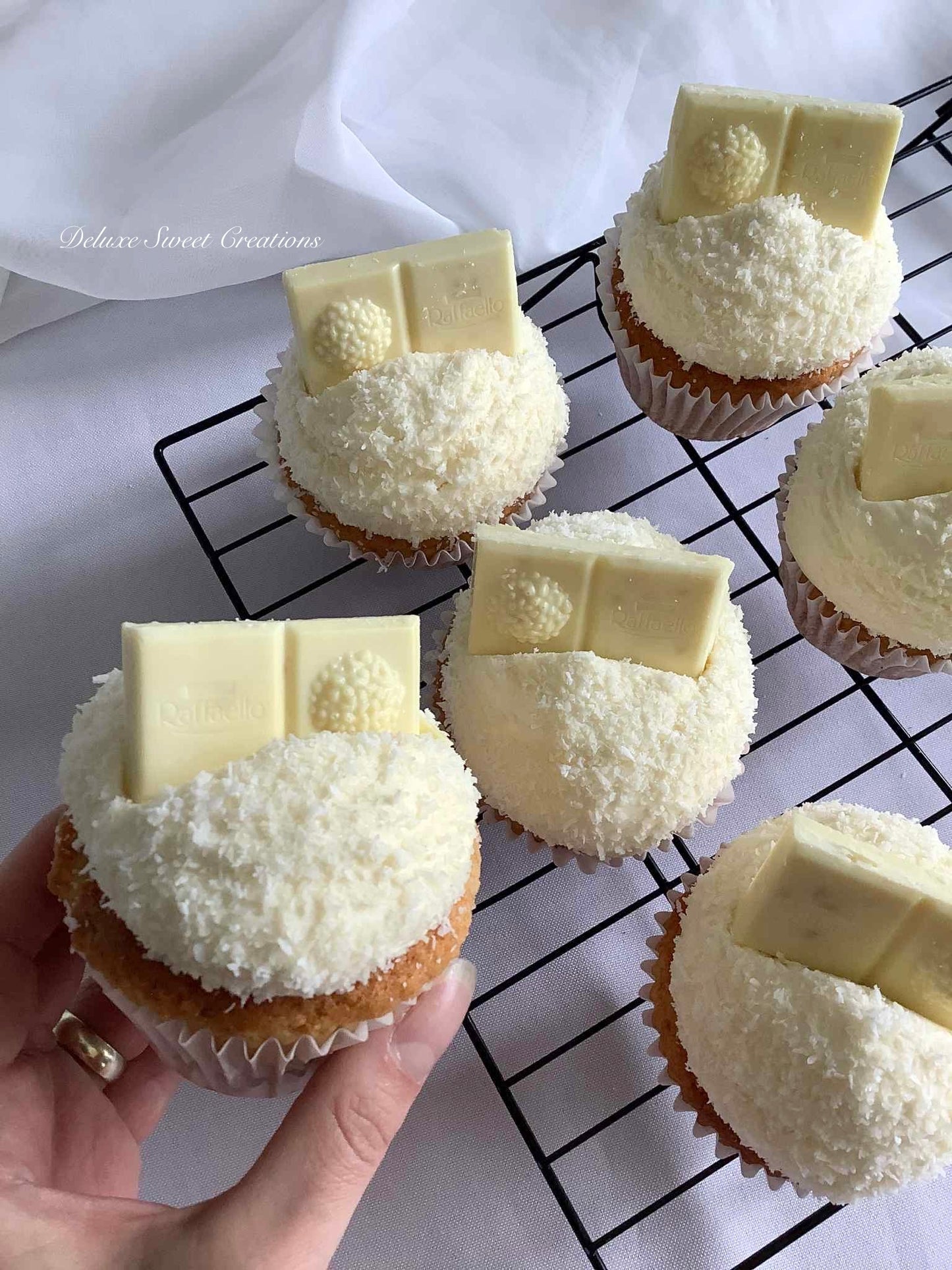 Deluxe Cupcakes - Box of 12