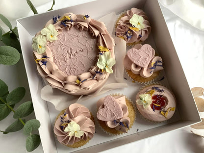 Bento Cake and 5x Cupcakes